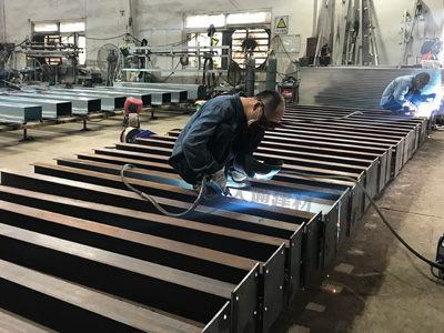 深圳大通圍擋有哪些優(yōu)勢？